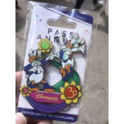 Pin Pass Annuel Donald Et Daisy édition Limitée 30ème Anniversaire